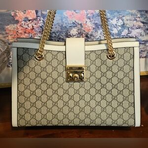 Authentic GUCCI GG Supreme Medium Padlock Tote Bag